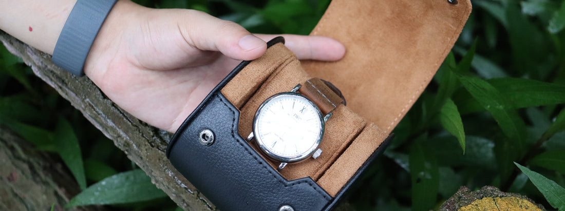 Single Black Full Grain Leather Watch Rolls