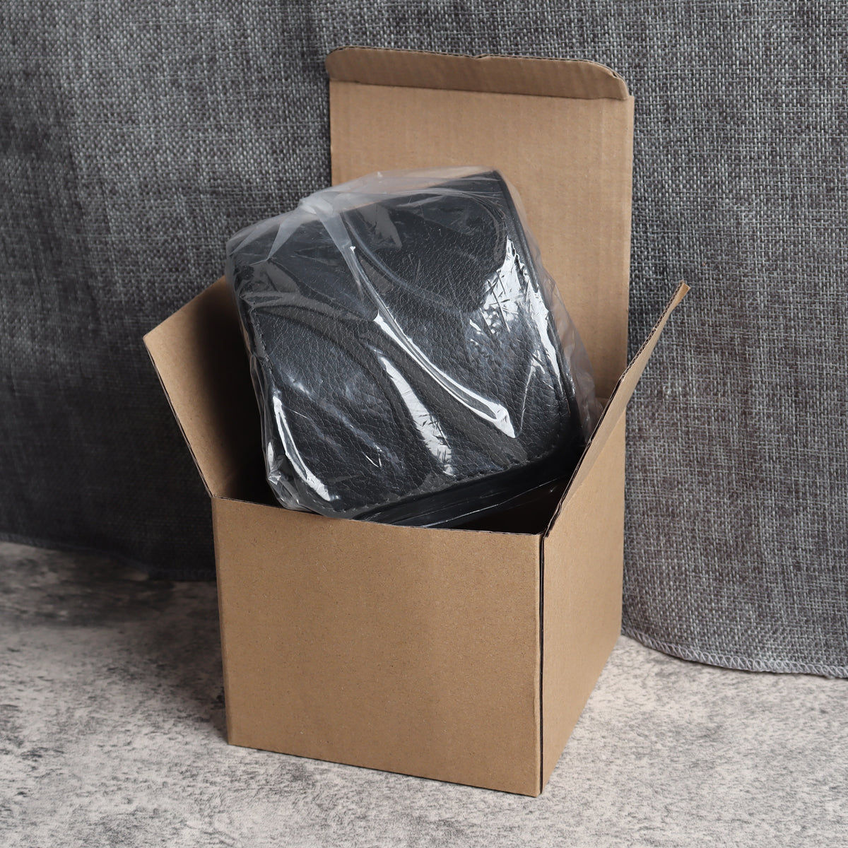 Packaging of Genuine Leather Watch Rolls
